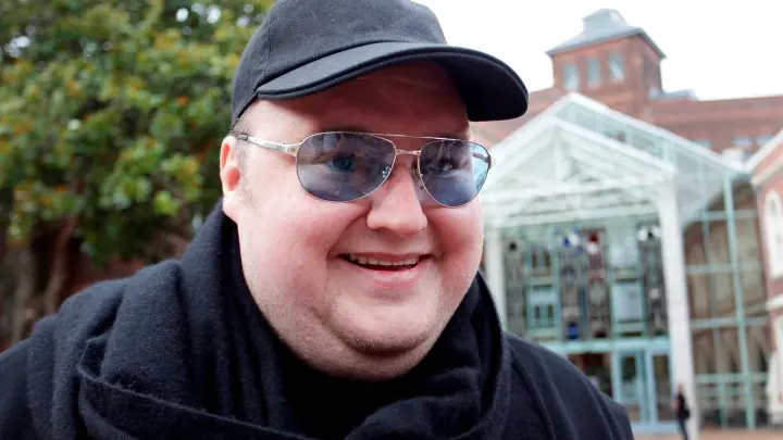 Dotcom a 'career criminal': Hollywood