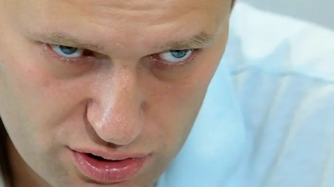 Critic warns of crackdown by Putin