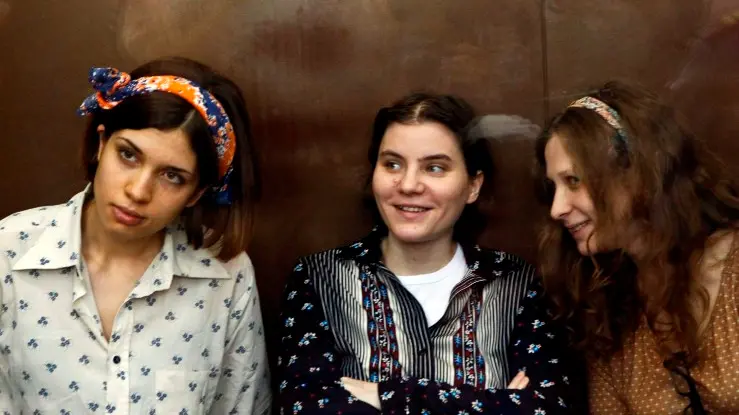 Putin 'cheated us again' - Pussy Riot lawyer