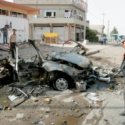 Scores die in Iraq violence