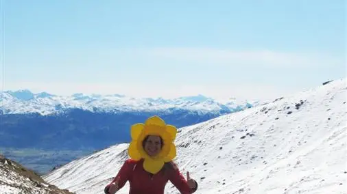 Raising funds for Daffodil Day