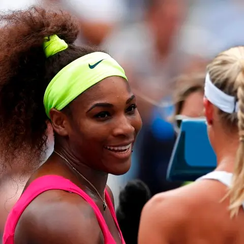 Tennis: Federer, Williams waltz into quarterfinals
