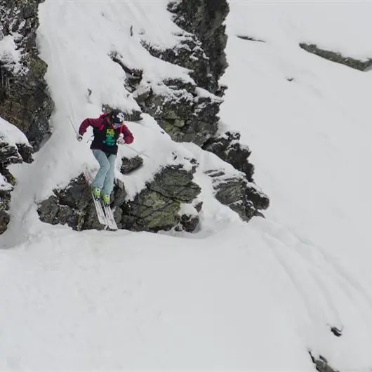 Wind delays free ski event