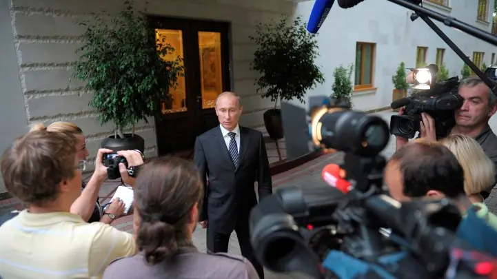 Putin admits staging wildlife stunts