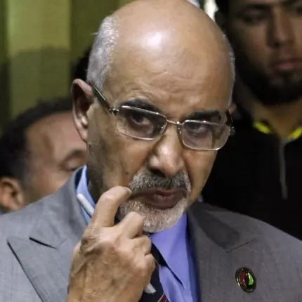 Libya leader apologises for Gaddafi crimes