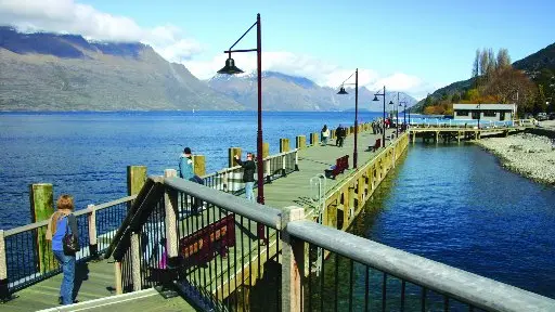 Ngai Tahu selling wharves