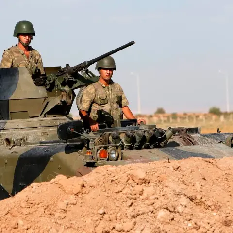 Turkey steps up Syria strikes