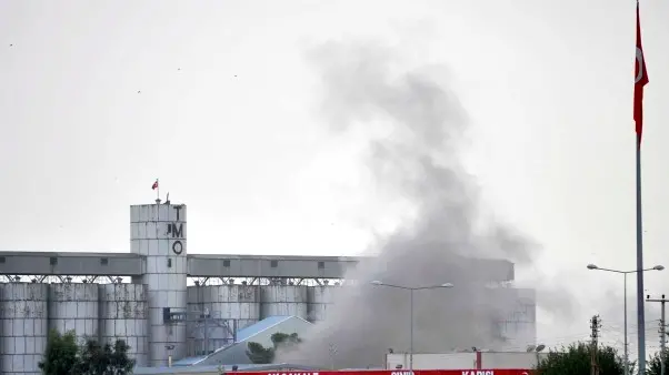 Turkey fires into Syria after shelling