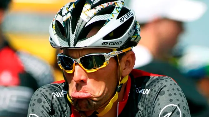 Cycling: Armstrong ditched by Nike, stands down from charity