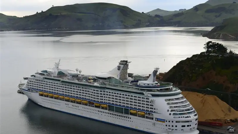 Gross tonnage record at port for November