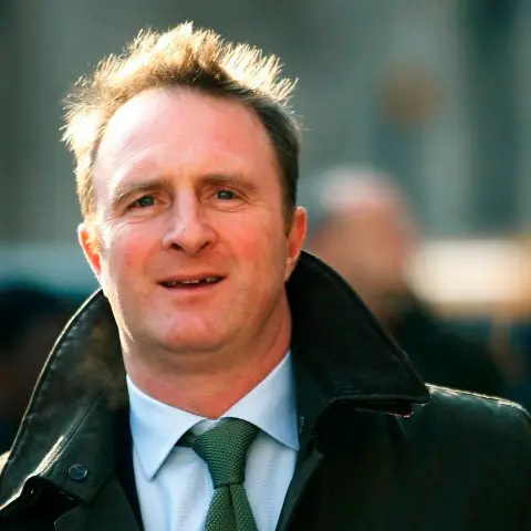 Britain's 'Times' editor steps down