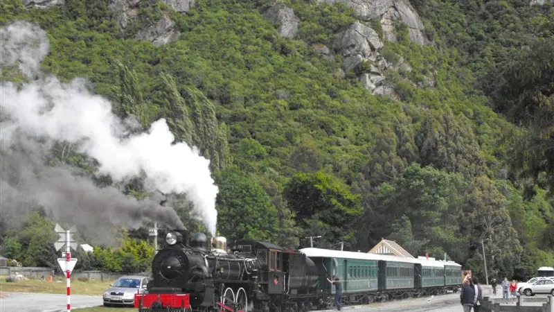 Flyer steaming off again