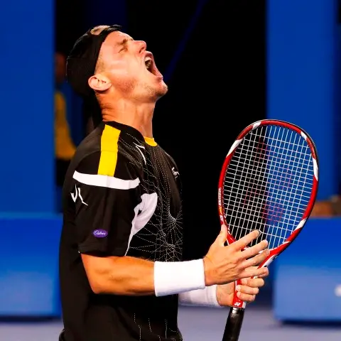 Tennis: Djokovic delivers on day one