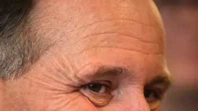 PM faints at restaurant