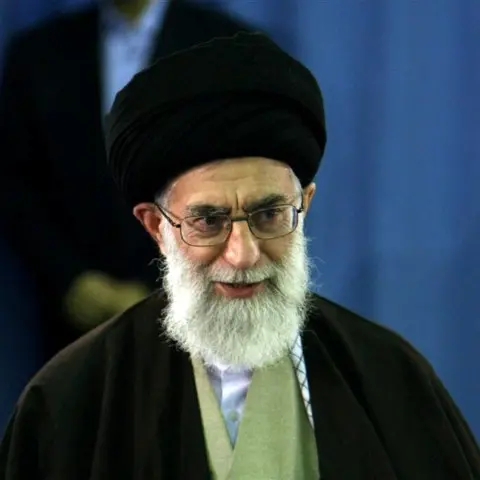 Iran rebuffs US nuclear talks offer