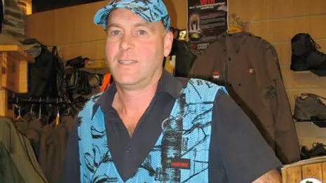'Blaze blue' taking off as safer hunter colour
