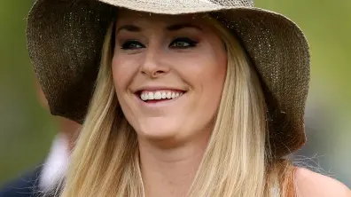 Golf: Tiger upstaged by 'Vonn-tourage'