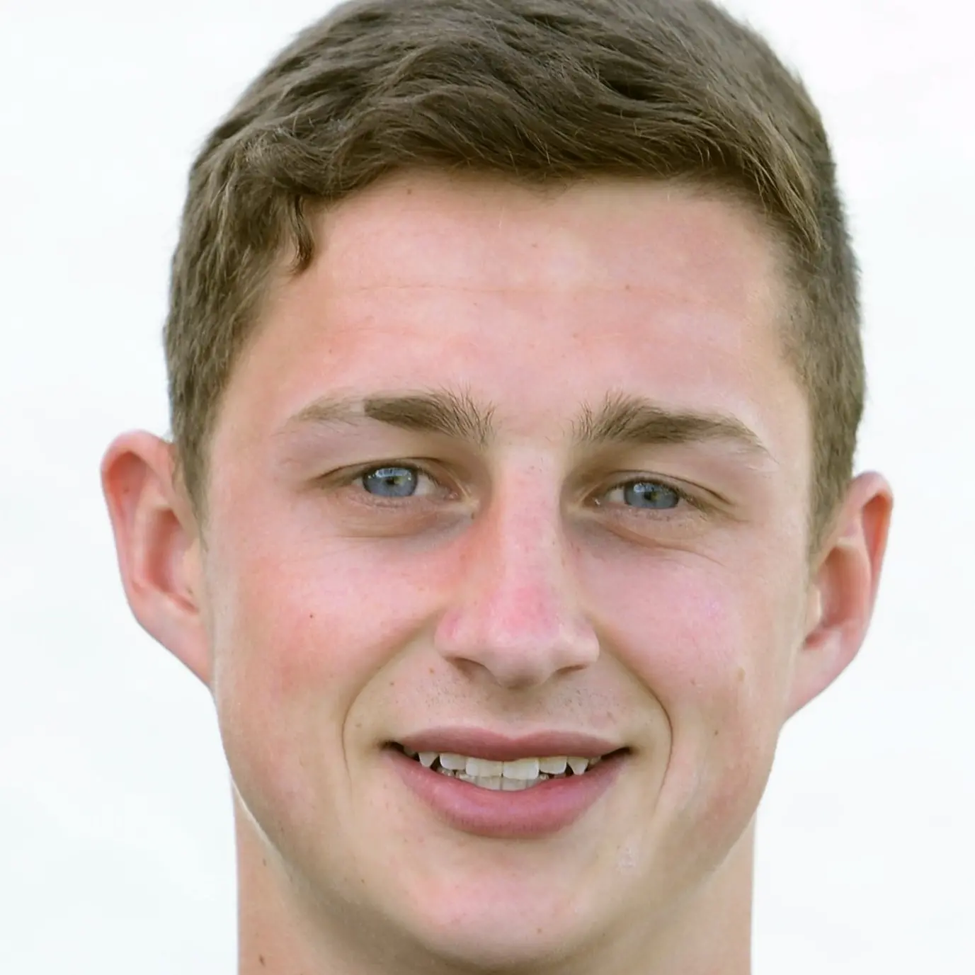 Football: Cavvy, Green Is keep perfect records
