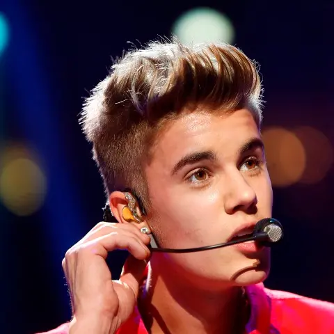 Robbers make big haul from Bieber gig