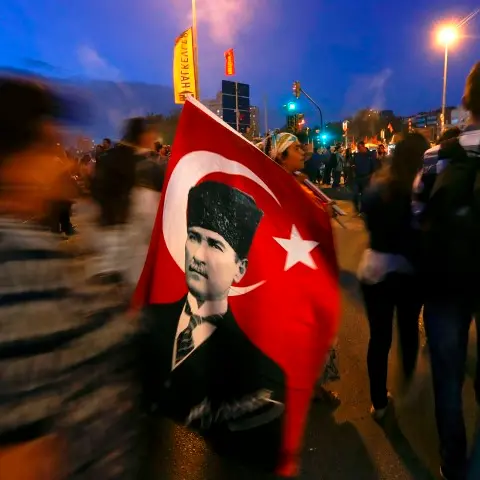 Turks defy PM as protests rumble on
