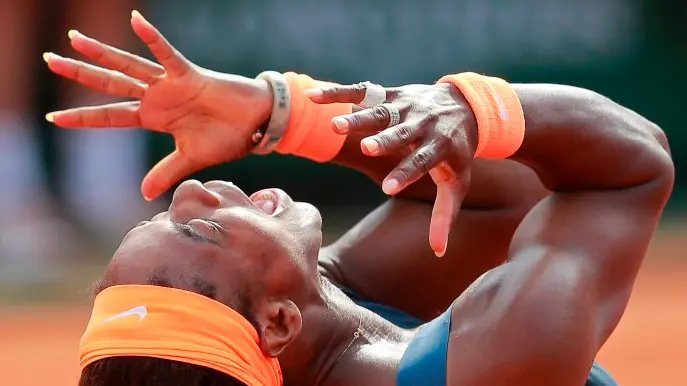 Tennis: Serena powers to French Open title