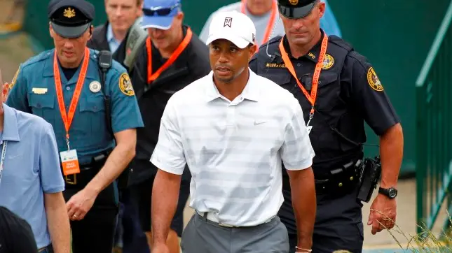 Golf: Woods, Garcia shake hands at Merion