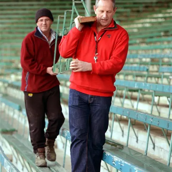 Scrummage at Carisbrook as auction proceeds