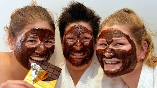 Chocolate lovers' ultimate facial