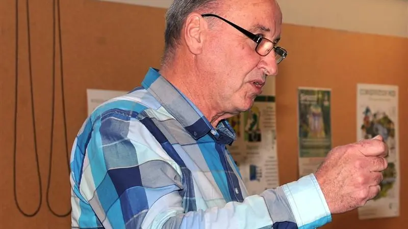 Tributes as Doc area manager farewelled