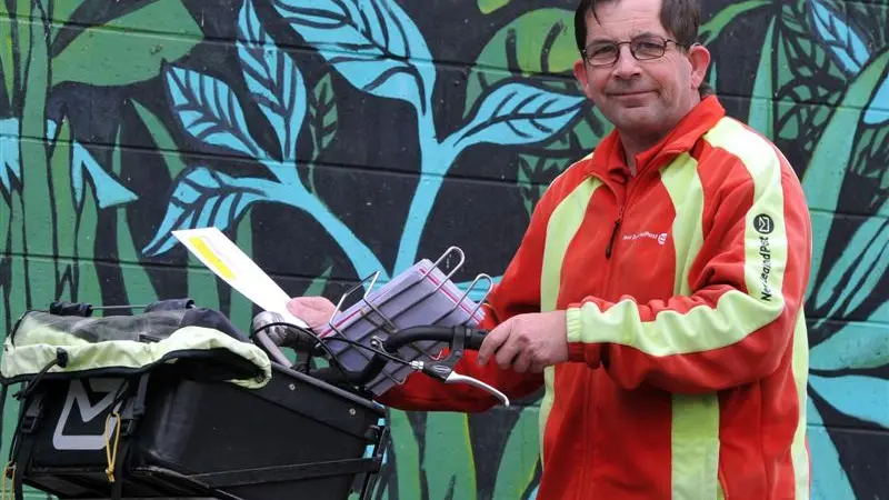 Postie marks 30 years on the job