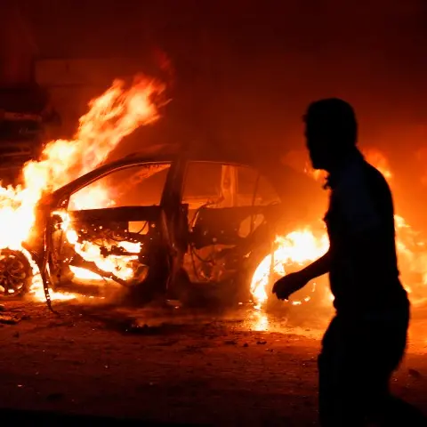 Dozens die in Baghdad blasts