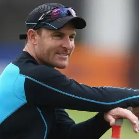 Cricket: McCullum hangs up keeping gloves for good