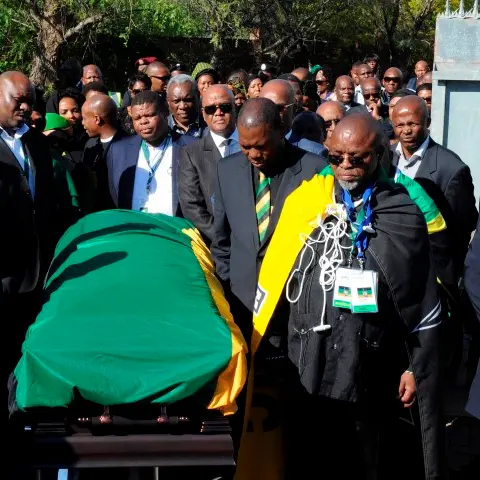 Mandela's long walk nears journey's end