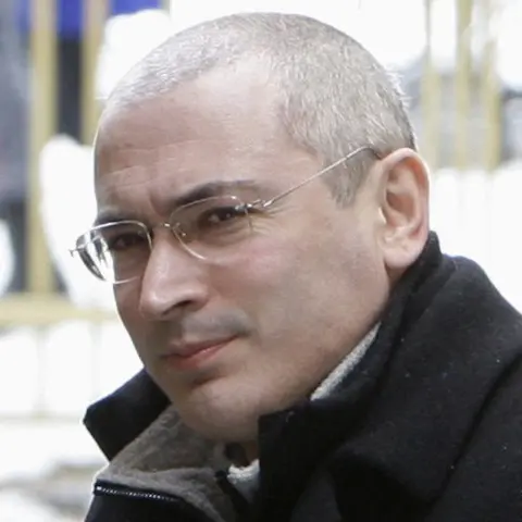 Putin to pardon jailed tycoon Khodorkovsky