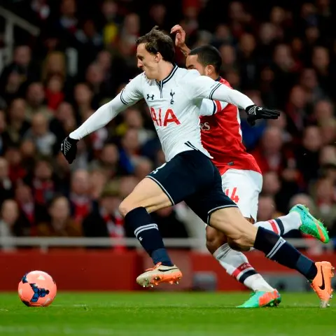 Football: Gunners down Spurs in FA Cup clash