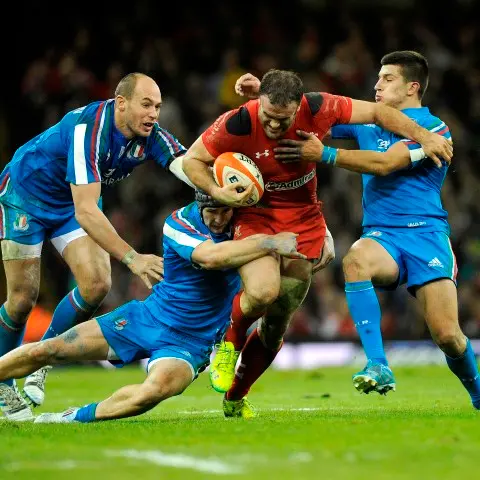 Rugby: Wales hold off dogged Italy