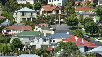 House prices picked to keep rising