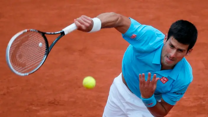 Tennis: Nadal, Djokovic advance in France