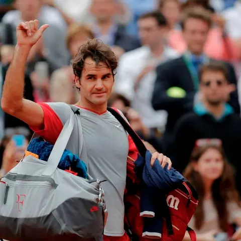 Tennis: Federer dumped out of French Open