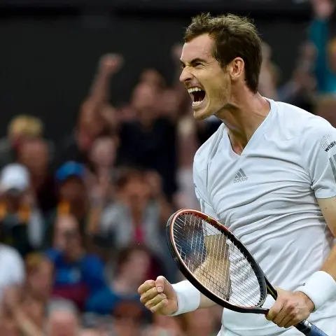 Tennis: Murray moves into quarterfinals