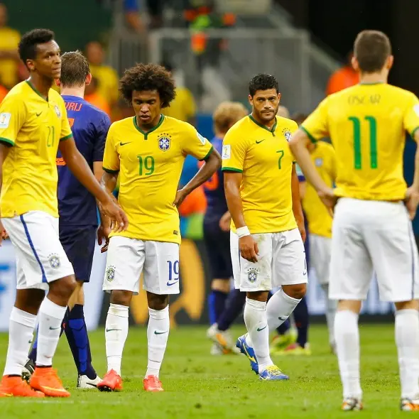 Football: Brazil gift Netherlands third-place playoff win