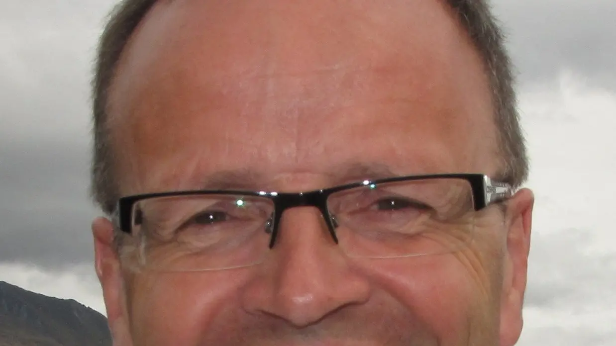 Calls for school trustees to resign