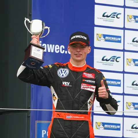 Motorsport: Dutch teen signs F1 contract