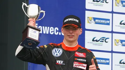 Motorsport: Dutch teen signs F1 contract