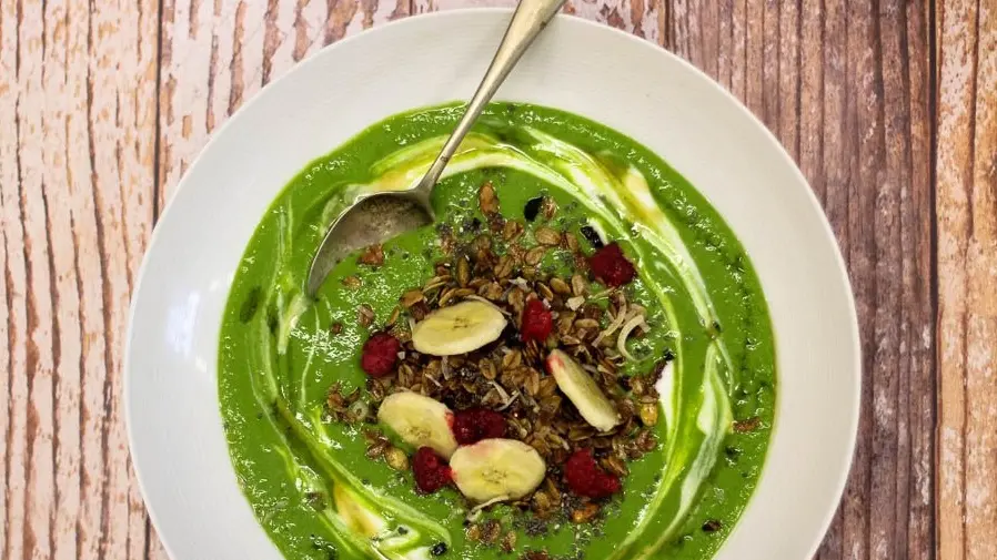 Green smoothie bowl