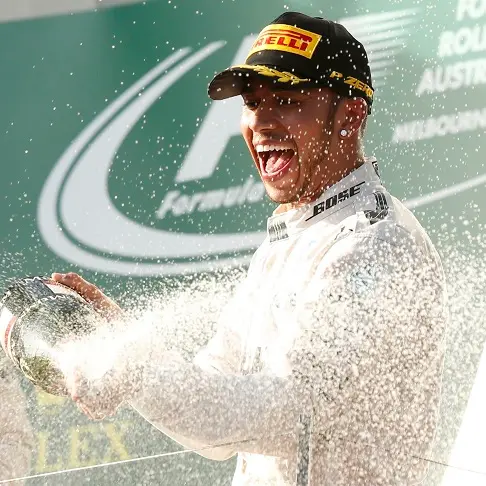 Motorsport: Hamilton wins Australian GP