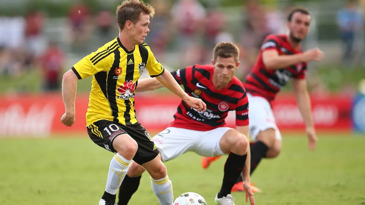 Football: Phoenix fall to Western Sydney