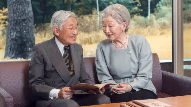 Japan's emperor likely to abdicate in 2019