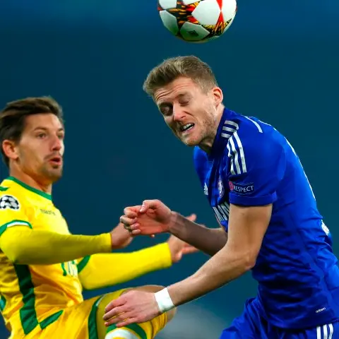 Football: Ruthless Chelsea end Sporting hopes