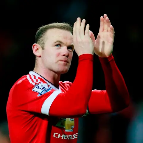 Football: Man United draw with Chelsea as Arsenal go top